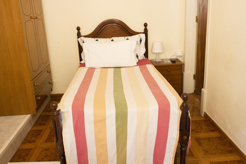 Residencial Valentina Hotel Lisboa Phòng bức ảnh
